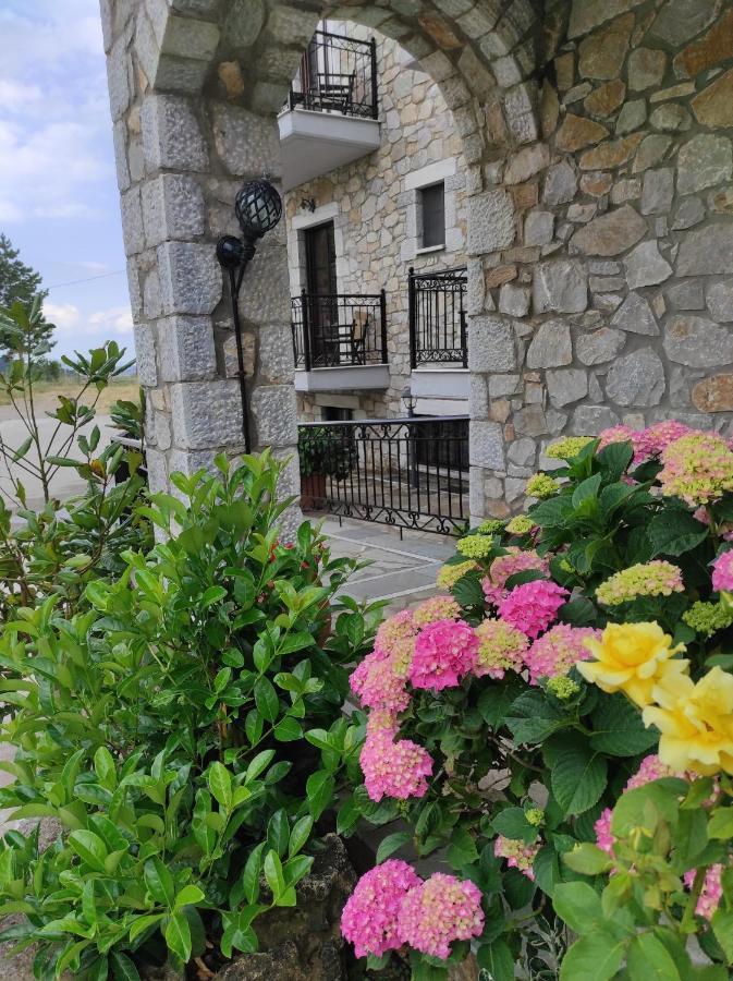 Ouranogiton Resort Kosmás エクステリア 写真